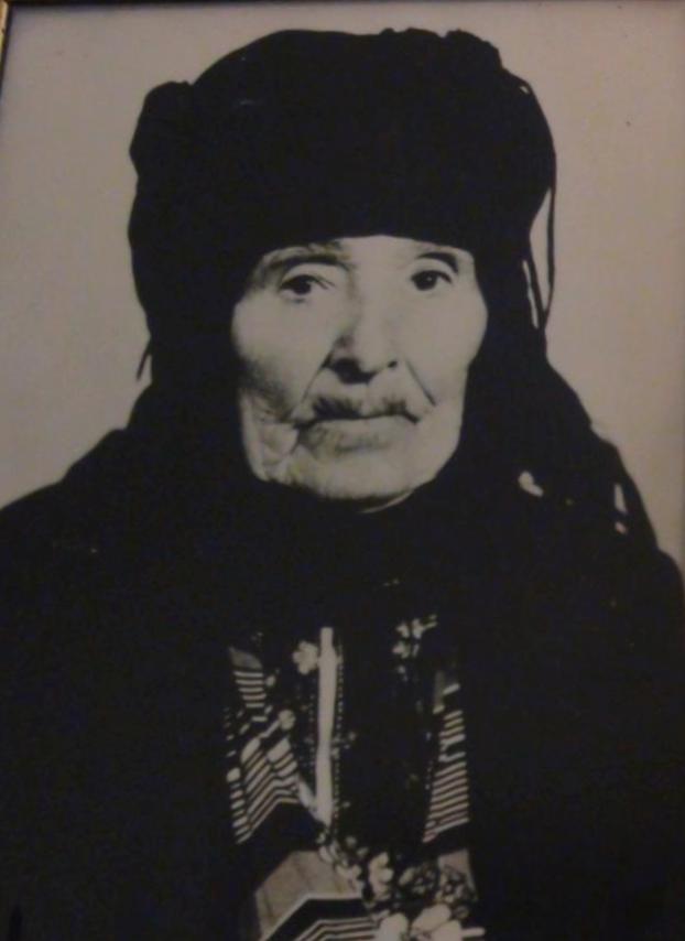 Güççük Işık -Bayram eşi- Türkören